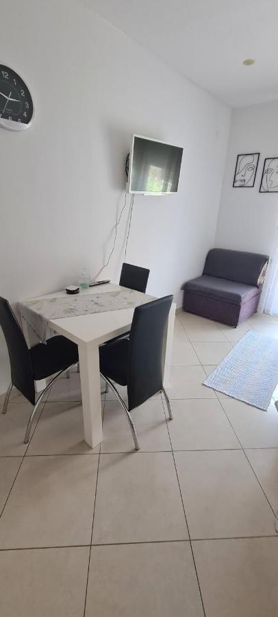 Apartman Scotti Kastela Exterior photo